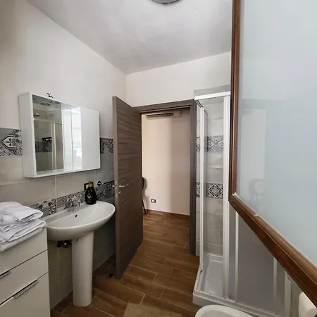 Paradise Apartment *