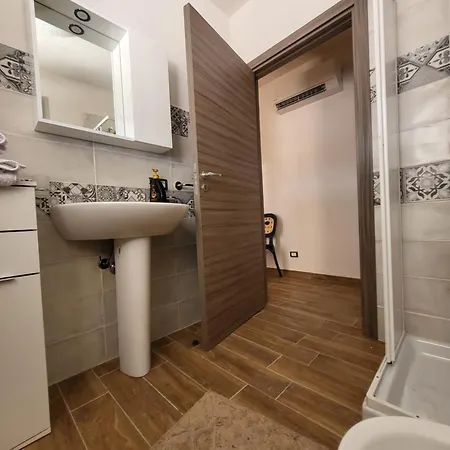 Apartment Paradise *
